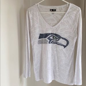 V-Neck Seahawks 3/4 sleeve shirt